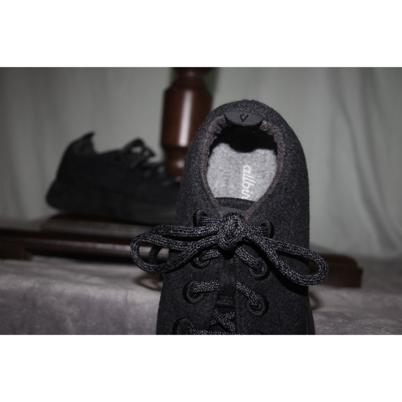 Allbirds Women's 7 Charcoal Wool Running Shoes Lightweight Comfort - Picture 3 of 9